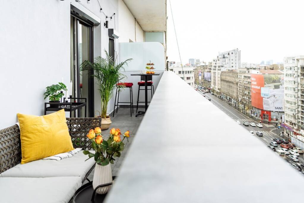 Amazing City View - Terrace+Netflix - City Center Bucarest Extérieur photo