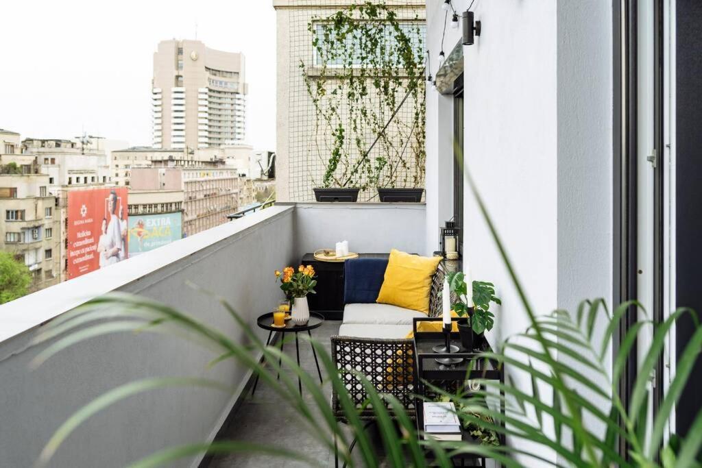 Amazing City View - Terrace+Netflix - City Center Bucarest Extérieur photo